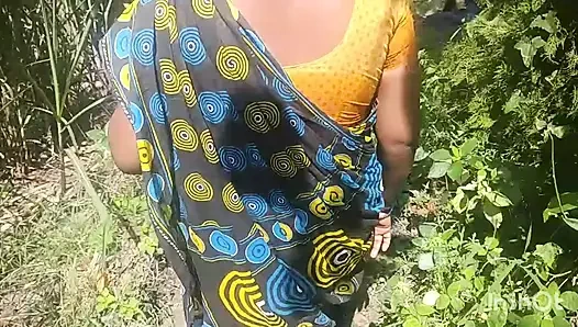 Indian Tamil priyanka housewife outdoor sex