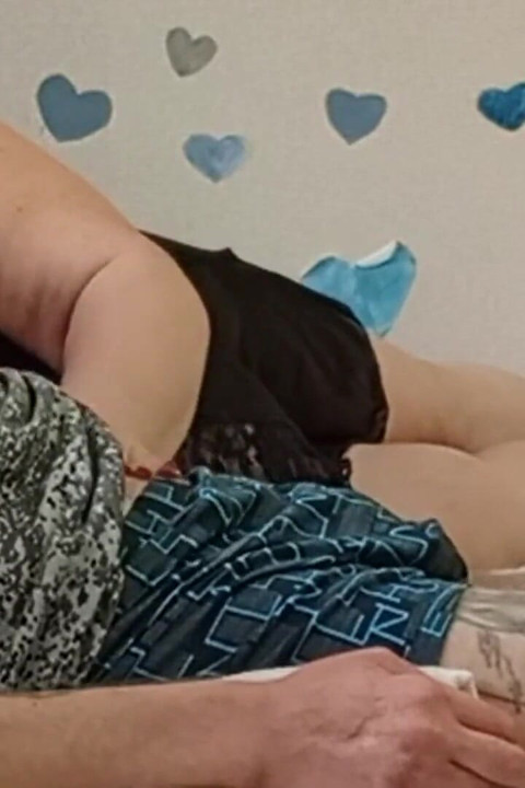 Bitch Sucks My Dick Until Cumshot