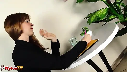 Irina pissing in her shoes