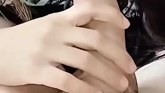 Güzel büyük memeli Asyalı kadın romantik bir cinsel karşılaşmada