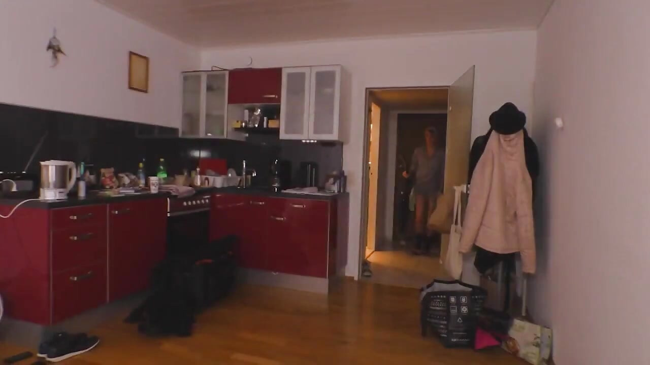 Kontol besar untuk jalang pirang seksi