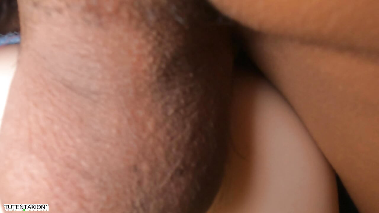 アナル中出し 彼氏がこのピンクのラテックスの年に精液を熱く残す