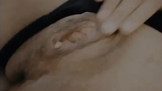 Menyemprotkan
