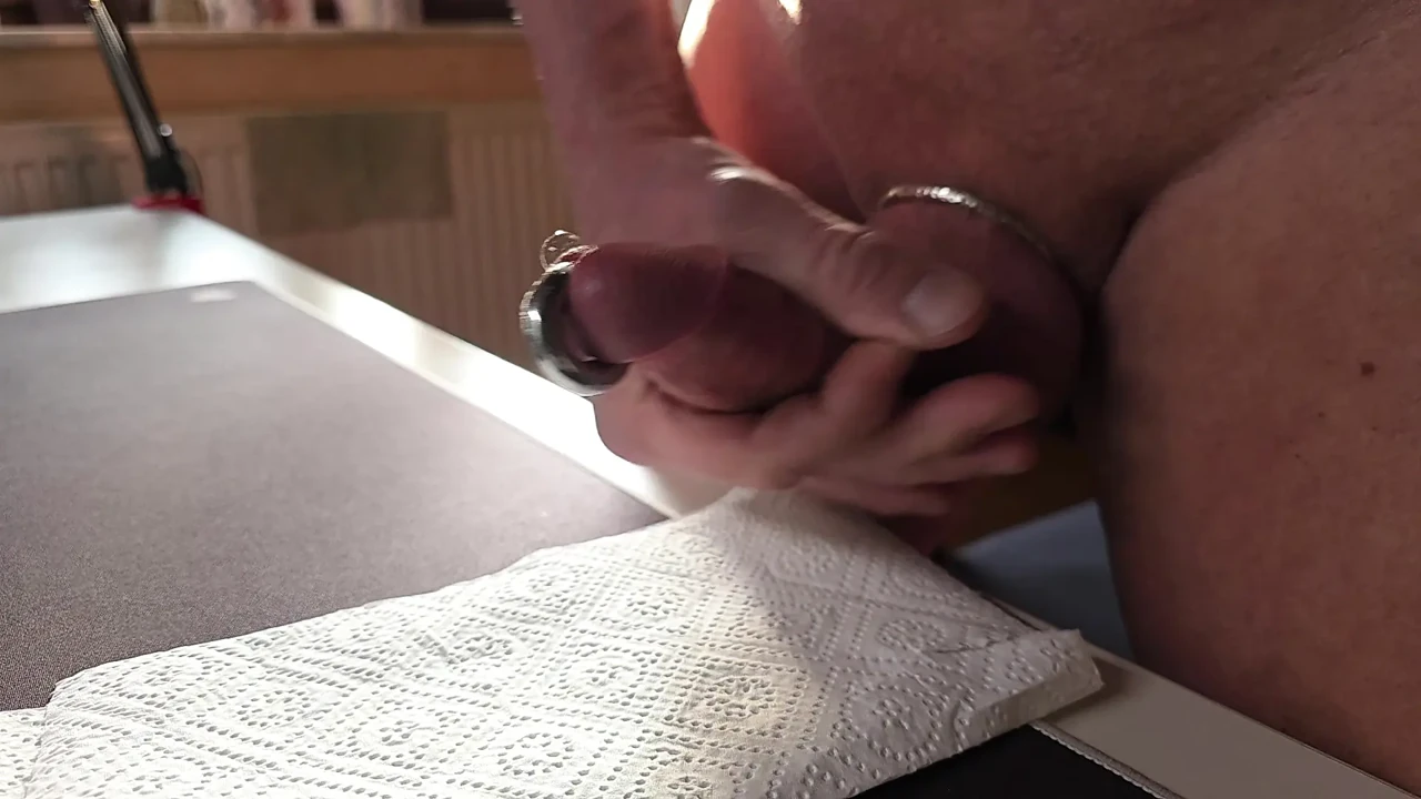 SlowMotion abwixxen on table