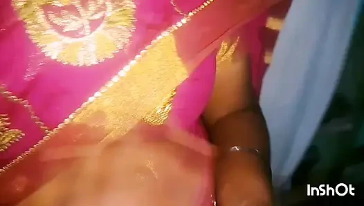 Dicker arsch, tamilische sari-hausfrau, dicke möpse ficken im dorf