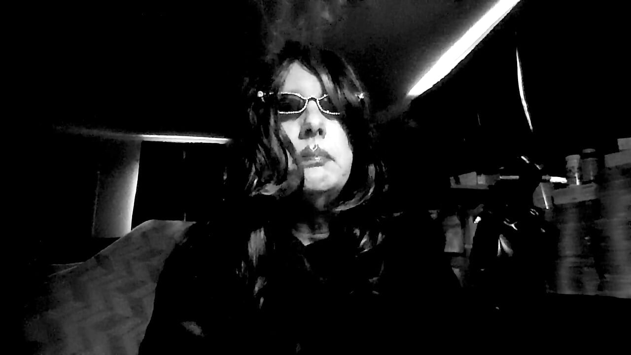 SITTING AT MY COMPUTER DESK AND SMOKING MORE120 LONG CIGARETTES