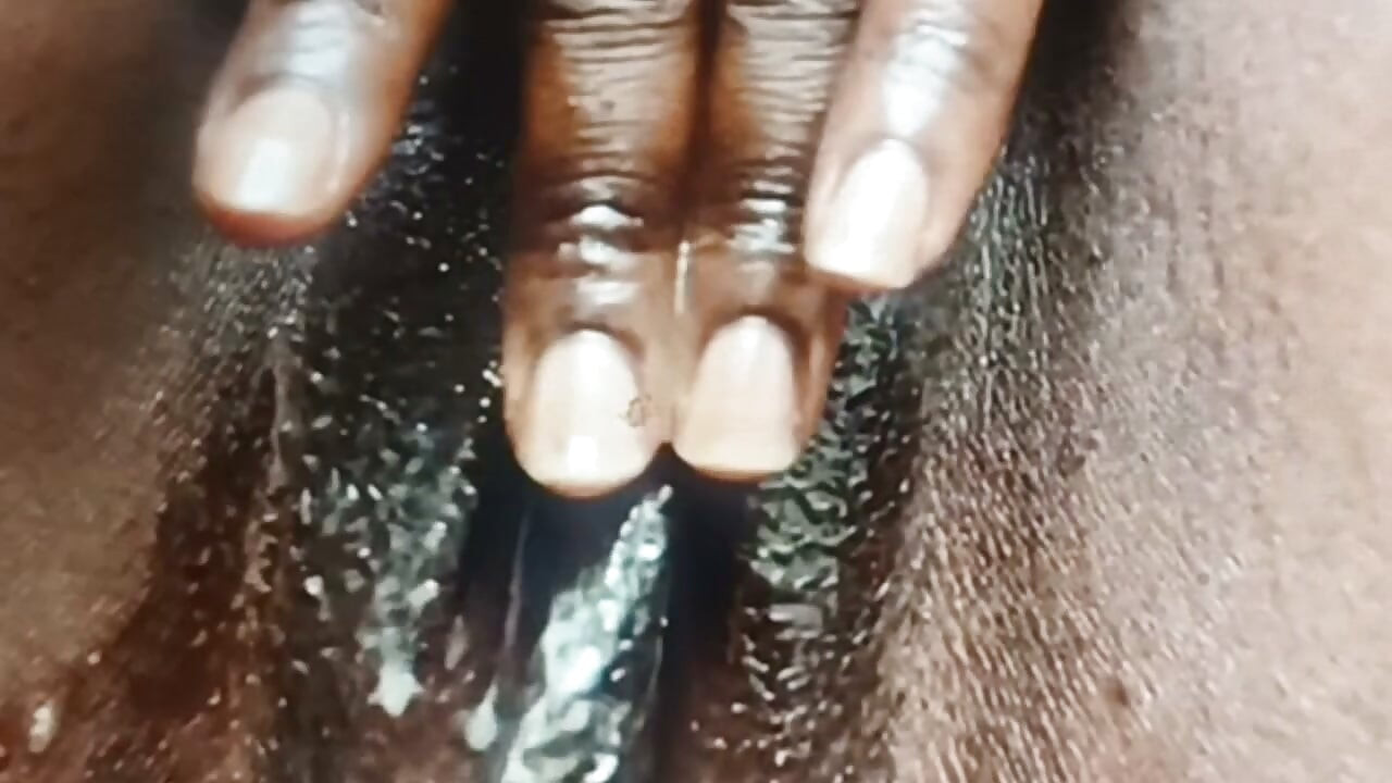 Burundian Woman: Discovery of Female Pleasure and the Clitoris »