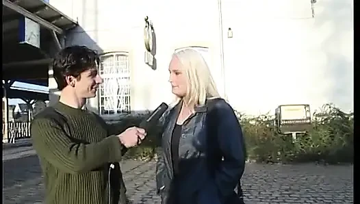 Sexy blondes deutsches schätzchen im hotelzimmer-sex!