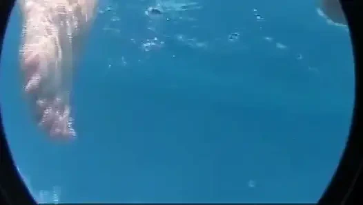 Pesta seks fetish kaki liar bareng tante seksi rambut pirang dan rambut cokelat