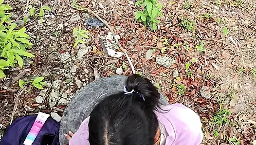 Sikini emmek ve açık havada beni sikmesini istedim, bu gerçekten hoşuma gitmek