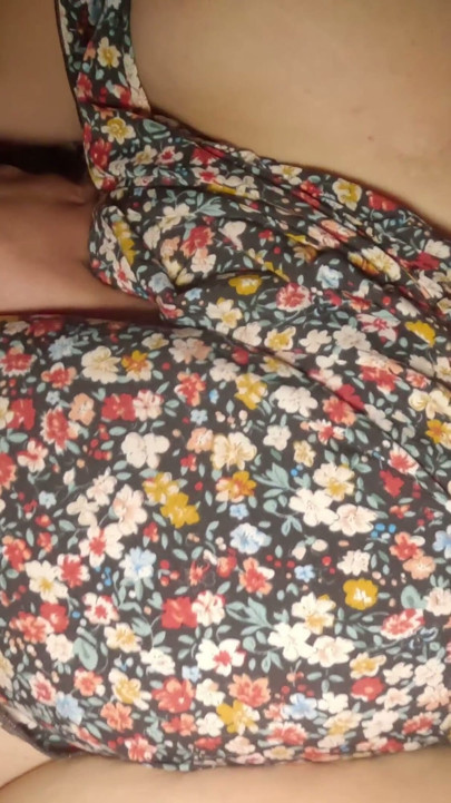 אני מזיין את אמא החורגת החרמנית שלי בזמן שאבא עובד. מילף שמנמנה | קליפ 1