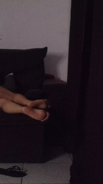 "Üvey anne kanepeyi üvey oğluyla paylaşıyor"