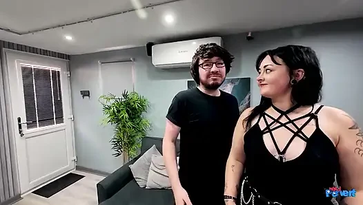 Jayne Sins - Goth Gets Splattered