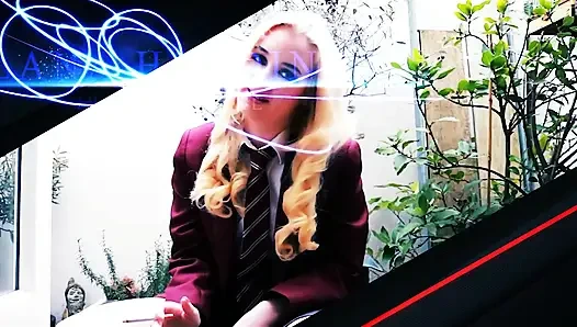 Victoria Greene iç çamaşırlı sağım masası sakso