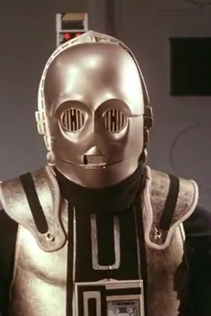 C3PO dobiva pušenje! RETRO SCIFI!