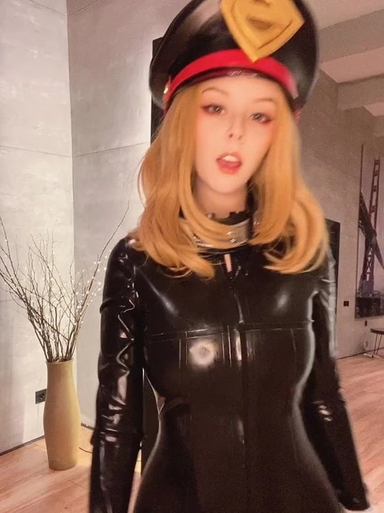 DHM - Camie 02