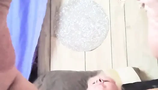 Knock Knock Princess üvey babası oynamak istiyor