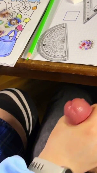 HIGH SCHOOLGIRL COMPILATION - Дрочка прямо на уроке математики под партой, немного минета и футджоба. В… | Часть 1