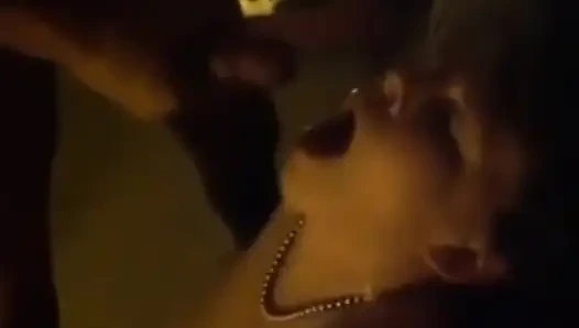 Aldatılan orta yaşlı seksi kadın - aldatan evli kadın