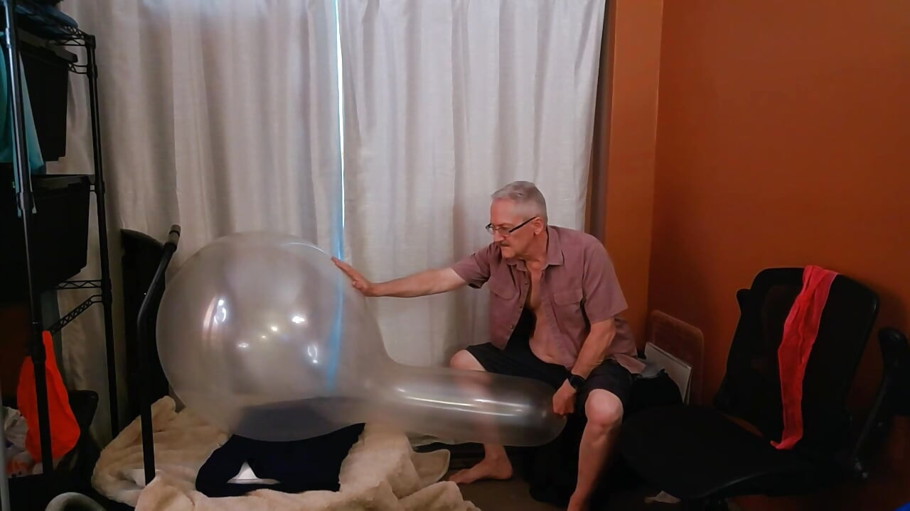 158) Daddy Pops 3 More Giant Balloons and Cums