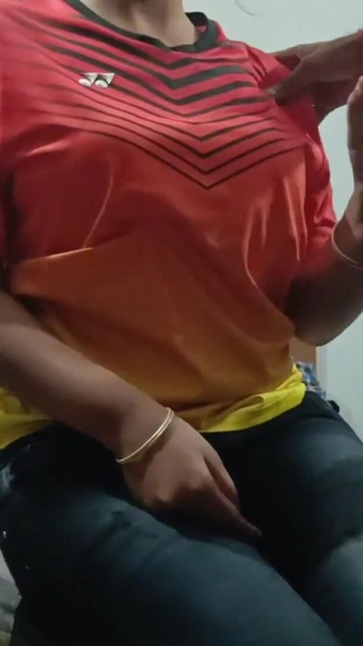 Makan malin ne kiraya na dene par mujhe nanga karke buri tarah choda | Clip 1