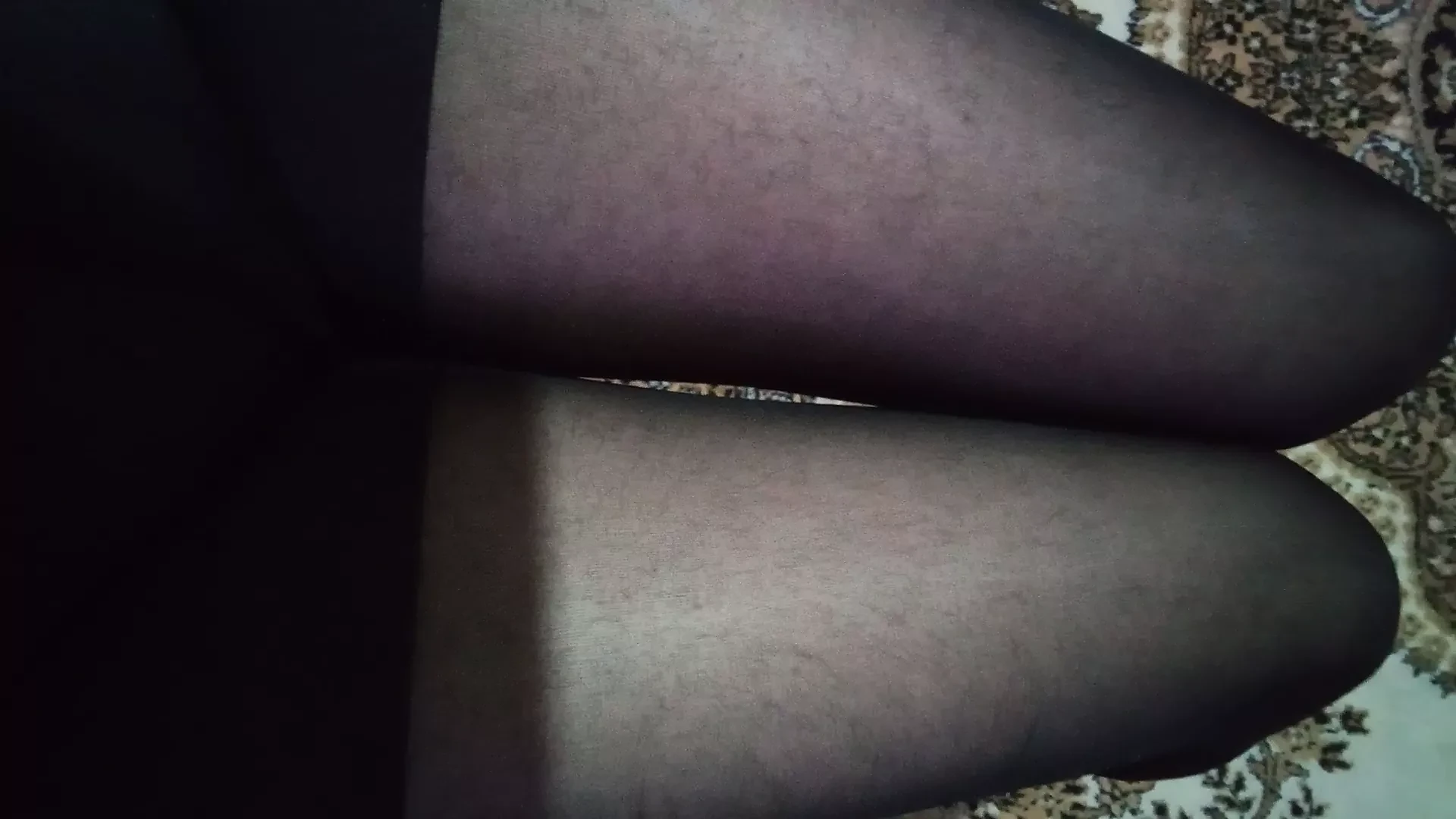 Nurse in pantyhose does clinic exam