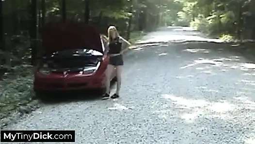 Minik yaraklı ezik onu daha derine alırken zevk senfonisi içinde