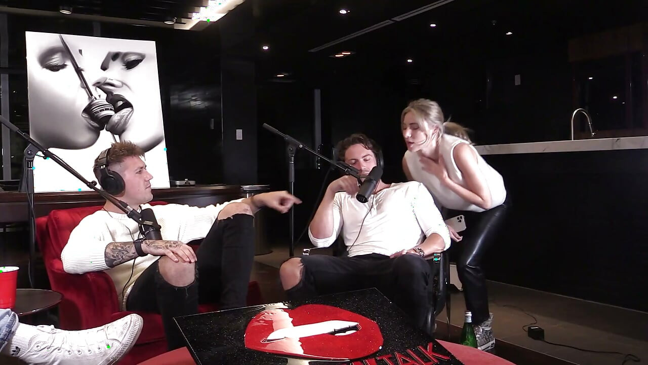 Greg O'gallagher Is Back Again with Some Marriage Counselling for the Boys! pillow Talk S01e21