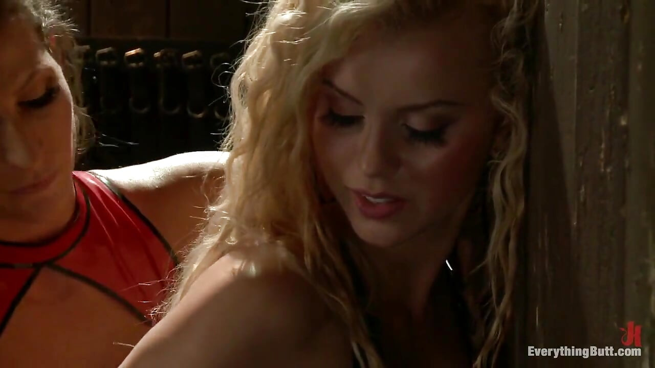 gand chudaee randi: jessie rogers aur ariel X