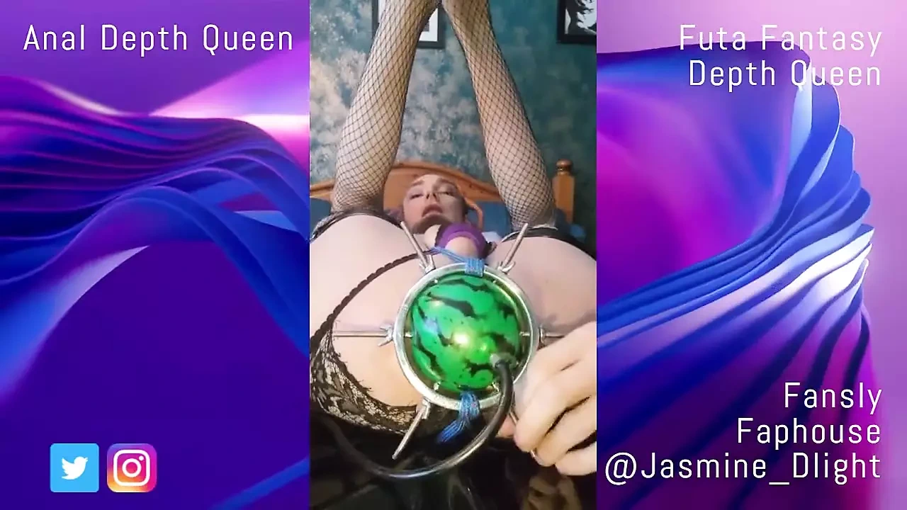 Anal Stretching and Gape with a Dilator – Extreme Anal Insertions