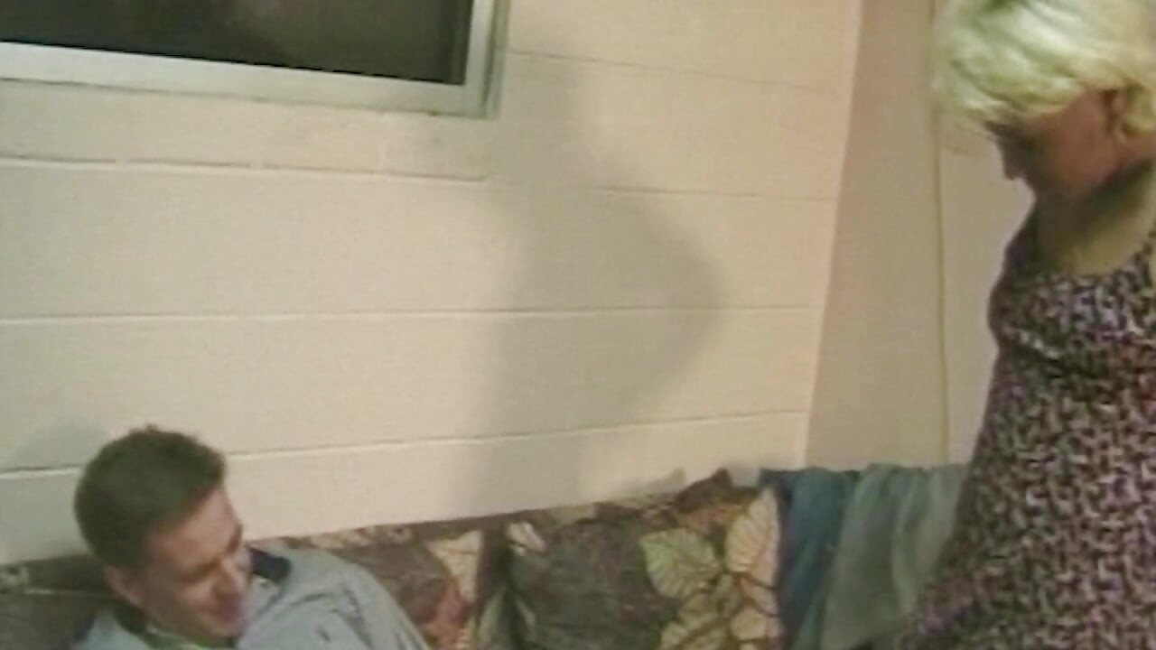 Leidenschaft eskaliert in einer hemmungslosen Nacht bis