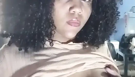 Hot mommy back in the hornyness