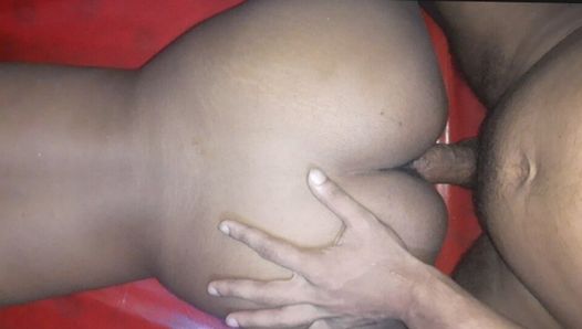 Bangla fa sesso a pecorina con un grosso cazzo - realdesisex