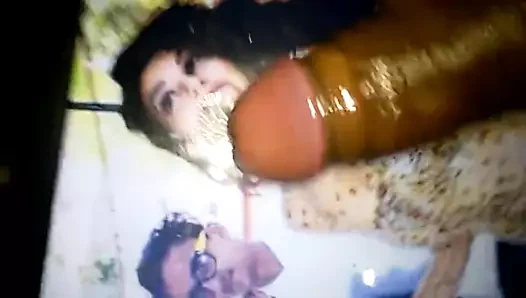 Jacqueline fernandez övdü !!