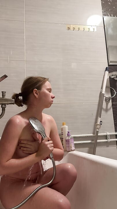 อาบน้ําร้อน