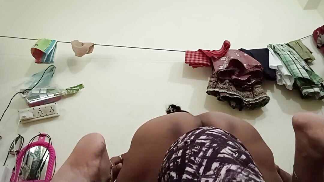 Wife With Big Juicy Ass Sitting On Her Husbands Face