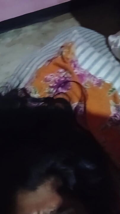 Velho falando de dentro.