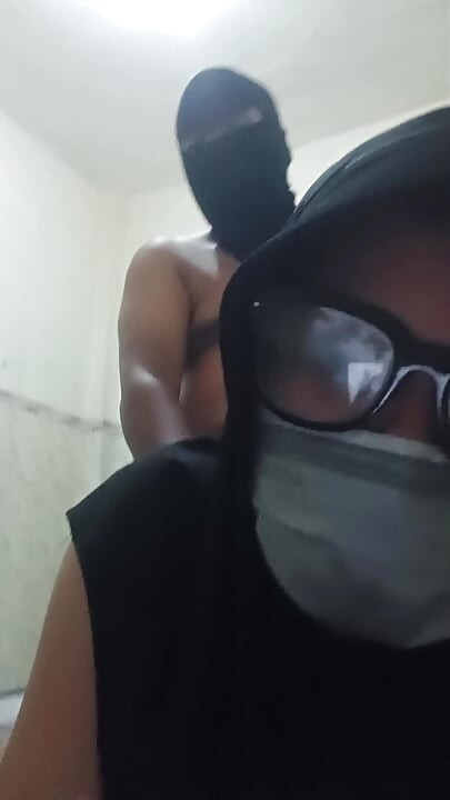 Viral linda estudante de hijab faz sexo ilícito com seus colegas de classe