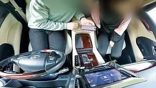 Married Woman Comes to Training with Husband, Plays with Remote Toys, and Has Nakadashi Car Sex