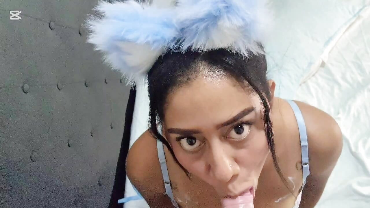 Мой отчим хотел играть со мной, и я в итоге давала ему оральный секс