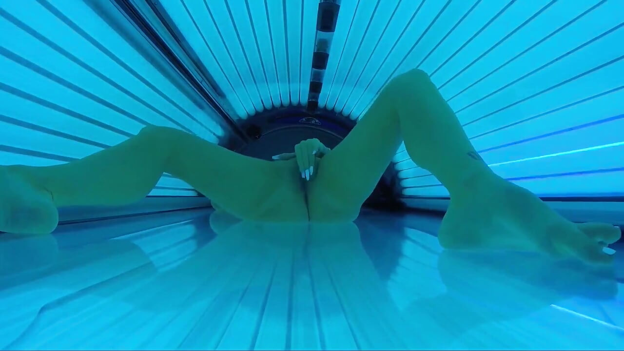 Watching Me on the Sunbed!