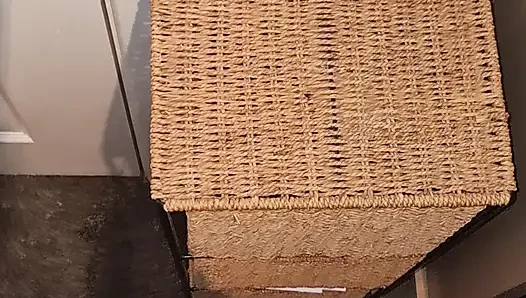 Büyük zenci yarağı genç kızın tüm duvarlarına boşalması
