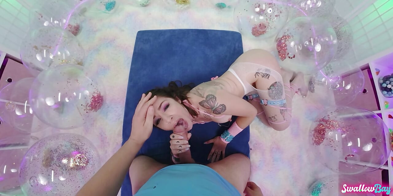 Sexy aluna Brenna Mckenna seduzindo professora para passar no exame