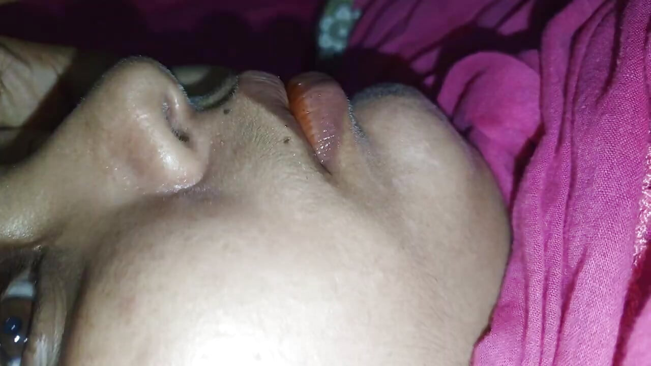 Hot beautiful Bhabhi Instagram Video Call sex video mms viral