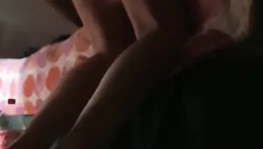 Suami melihatku saat aku pergi live di camsoda