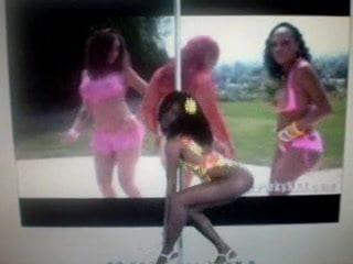Girls Ass Dancing