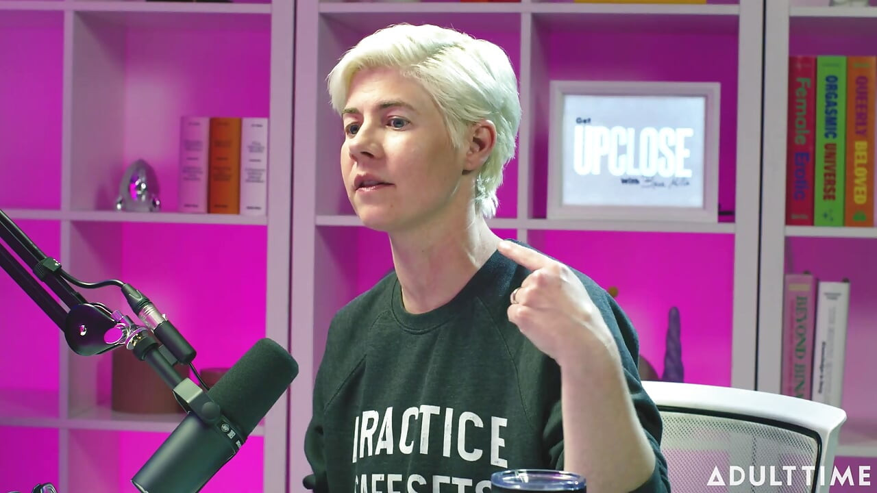 Blake Blossom: Brainrot, Facetune dan Futanari | Podcast Masa Dewasa