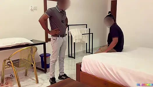 Rest House Supervisor Sex with Cleaning Staff Girl