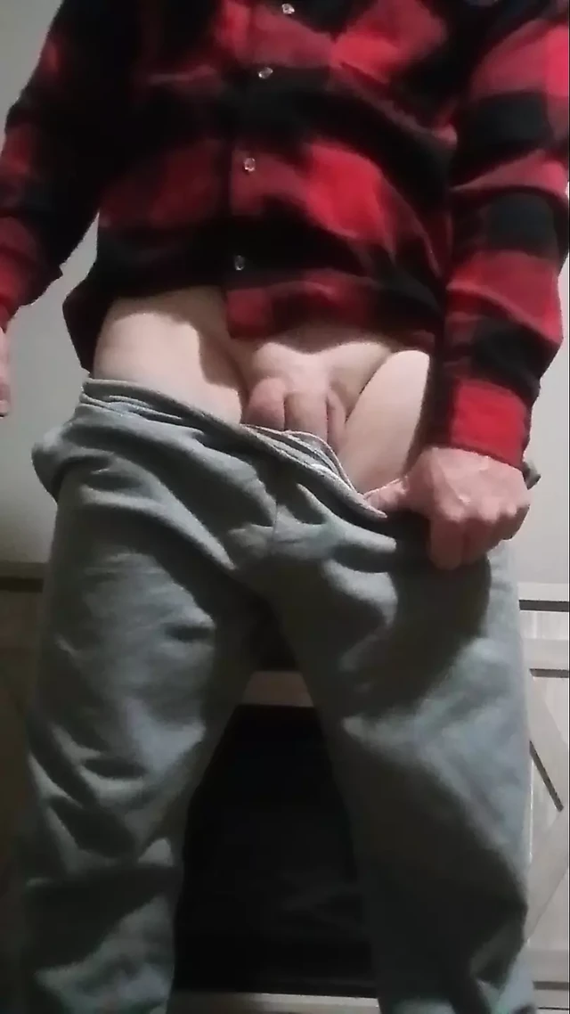 Little dirty talk cumshot