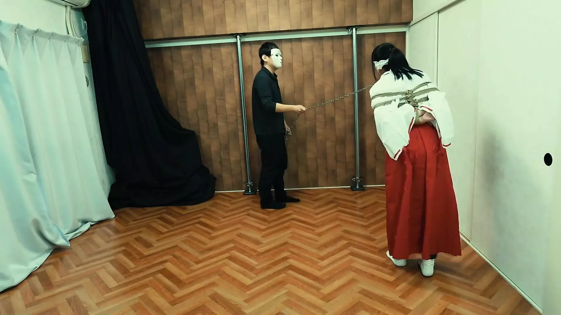 Satu acara untuk Tame New Shrine Maidens